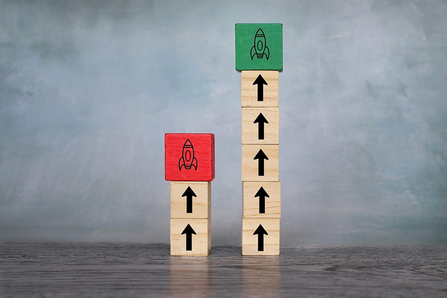Actively Managed Funds Gain on Passive Funds Over the Last Year